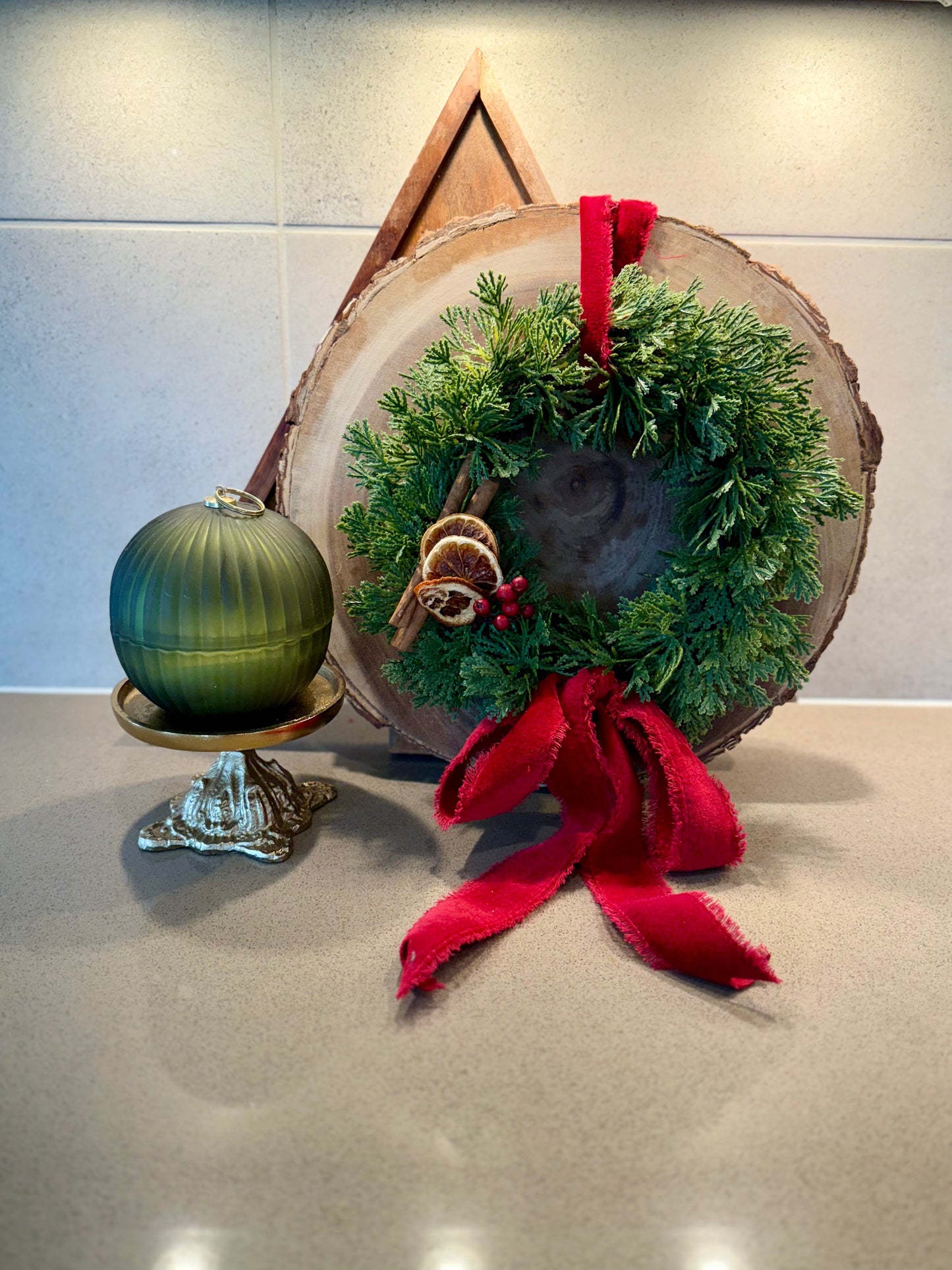 Mini Holiday/Winter Wreaths 10"